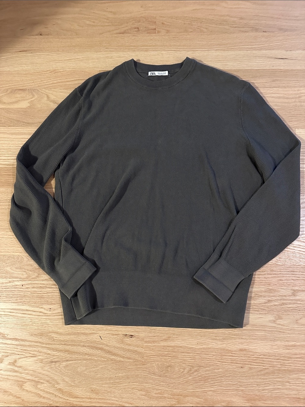 Zara Men Crewneck Thermal knit top Olive Green sz L